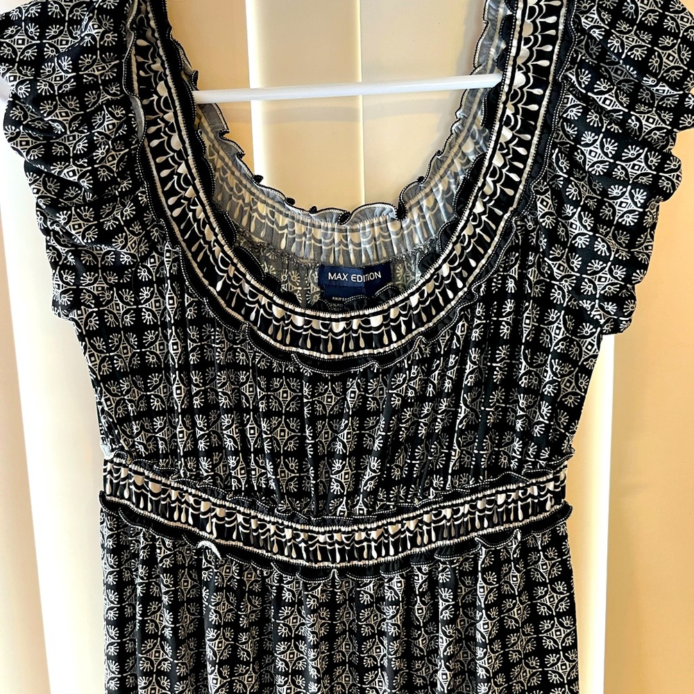Max Edition Black & White Dress